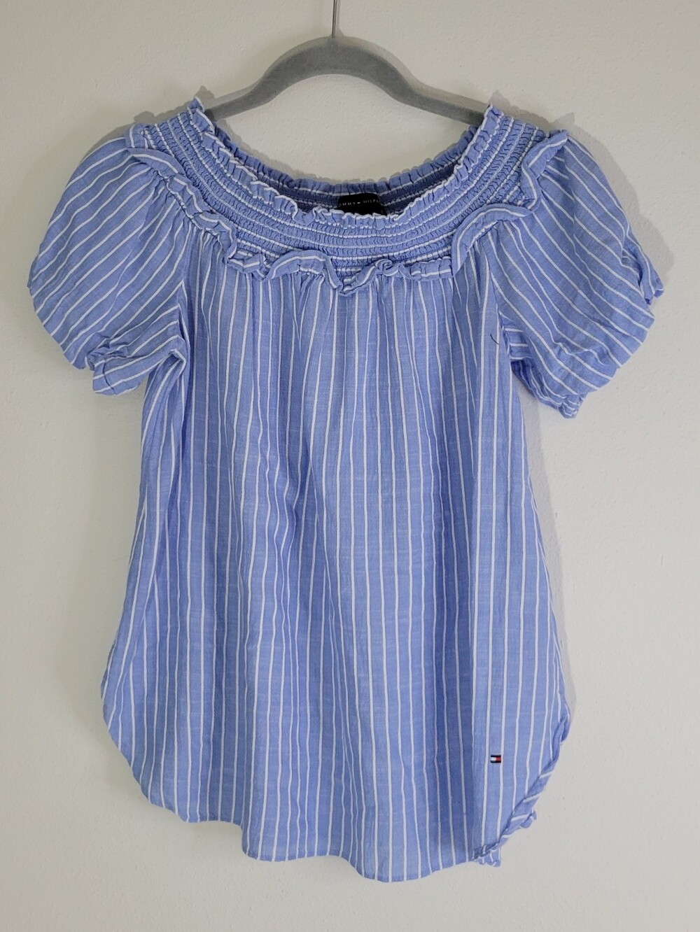 Tommy Hilfiger Women Size M Light Blue & White Striped Off-Shoulder Top